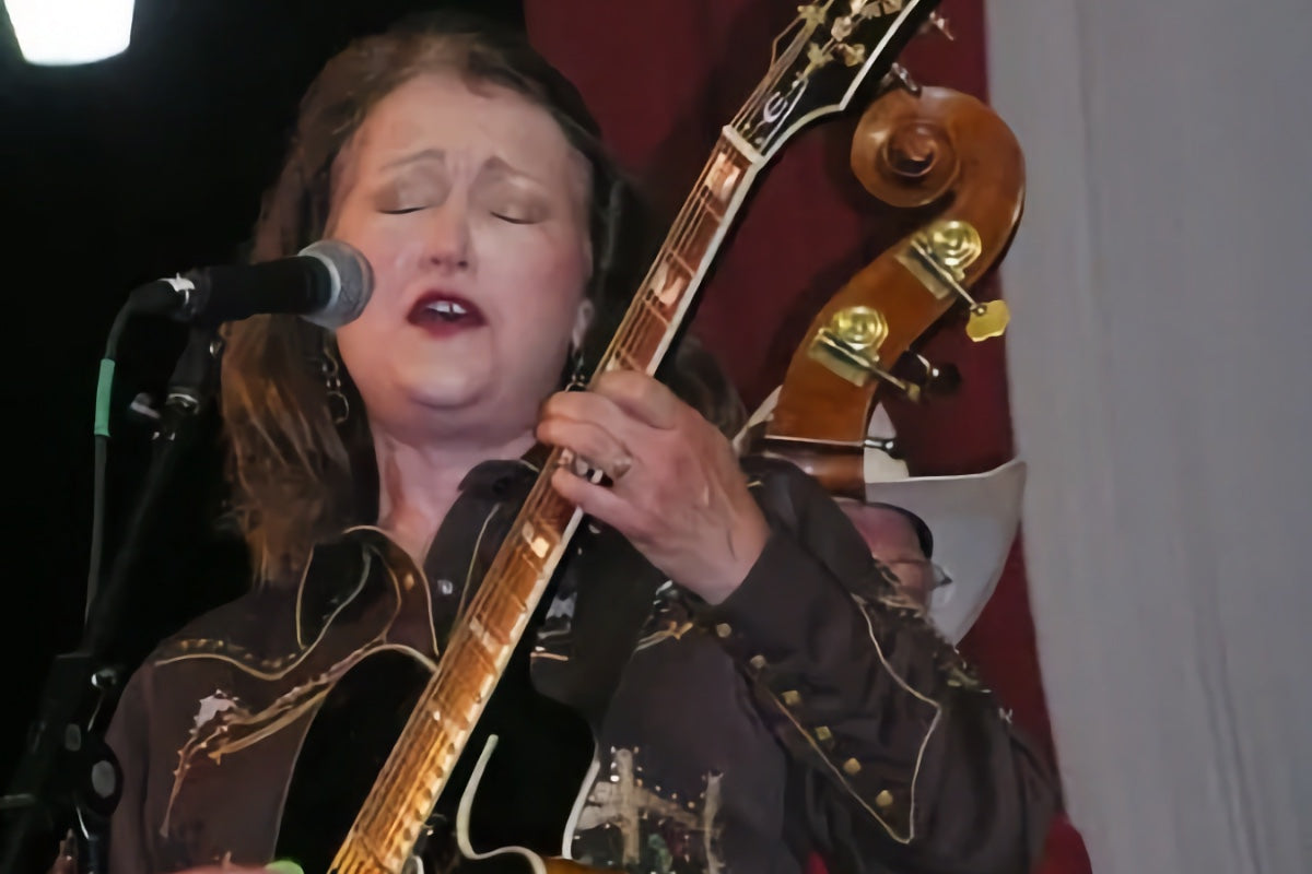 Carolyn Martin - Paige Capo Artist